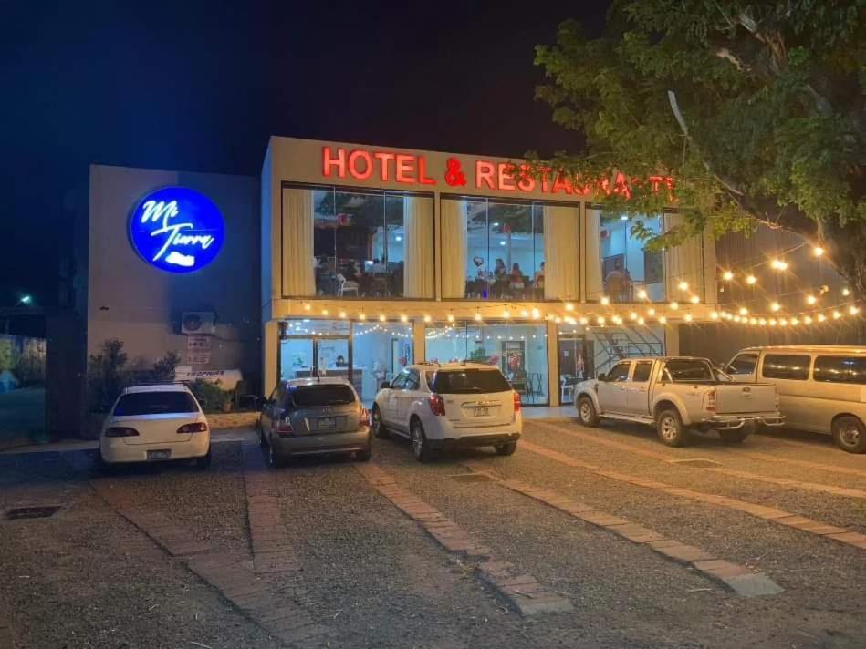 Mi Tierra Hotel Y Restaurante San Luis Екстериор снимка